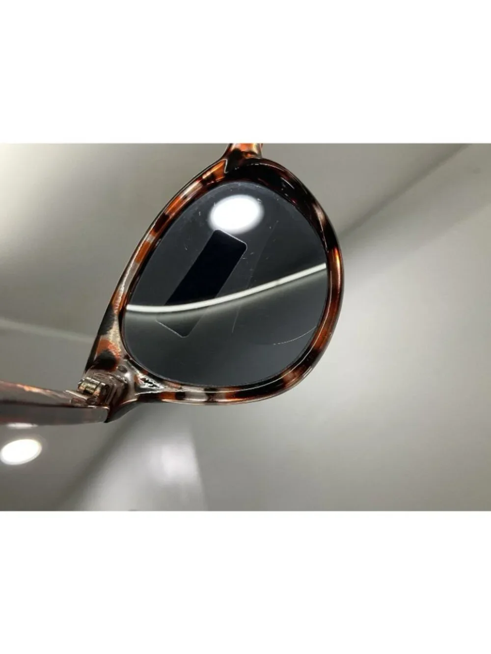 Peepers frame very